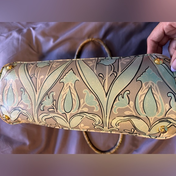 Prada Saffiano Women's Bag - Picture 9 of 13